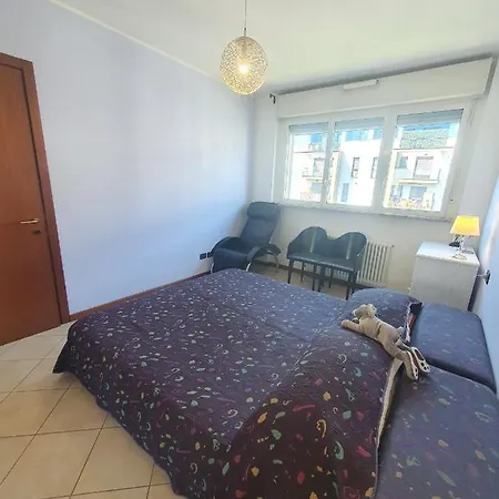 Futurismo 8 Apartment *